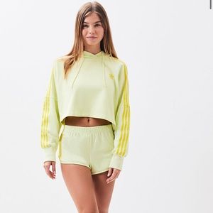 Adidas sweatshirt neon yellow, Semi-cropped hoodie